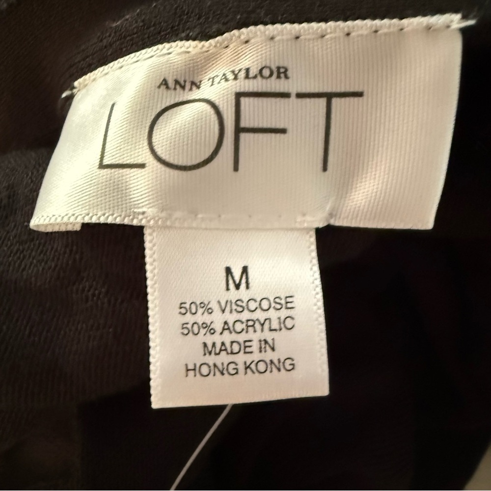 Ann Taylor LOFT Black Long Sleeve V-Neck Top - Picture 9 of 11